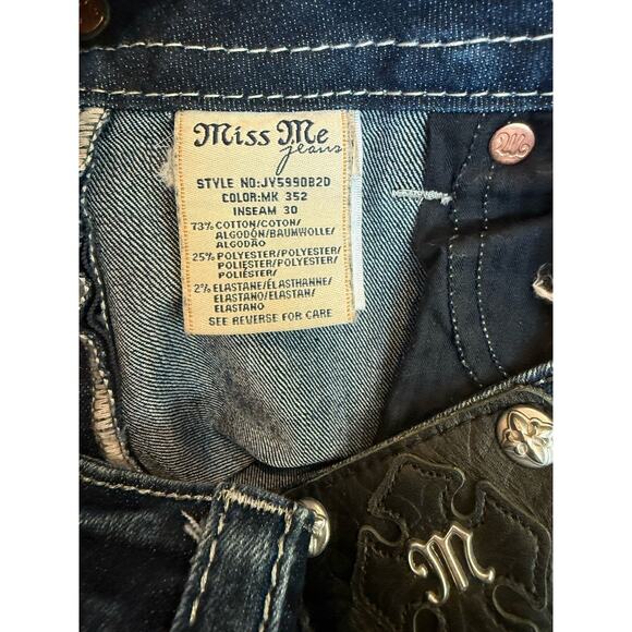 Miss Me Signature Boot Flour De Lis Embroidered Pockets Jeans Women’s 32x30 Blue - Picture 5 of 11